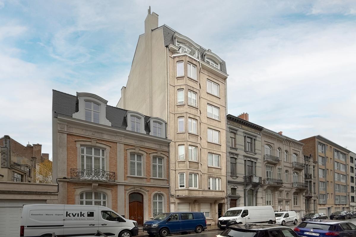 Place Brugmann, appartement 2 chambres +bureau