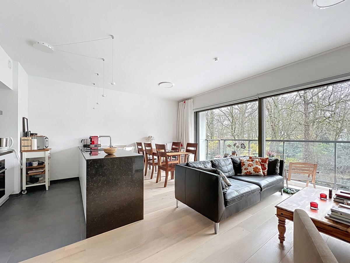 Quartier européen : Bel appartement neuf 2 ch. + terrasse