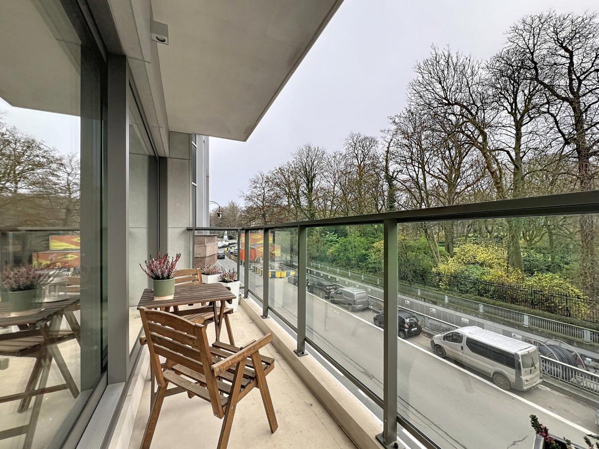Quartier européen : Bel appartement neuf 2 ch. + terrasse