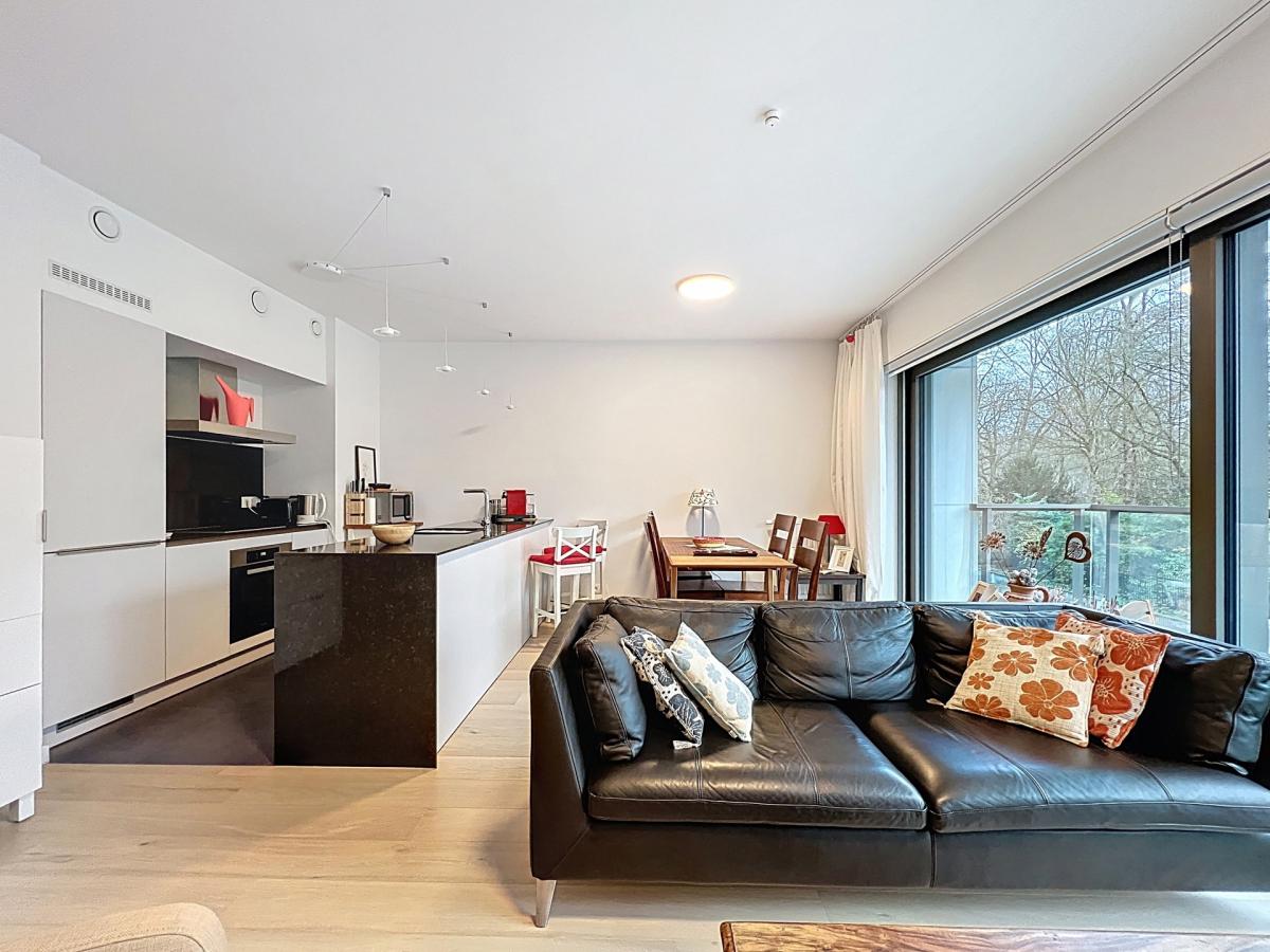 Quartier européen : Bel appartement neuf 2 ch. + terrasse