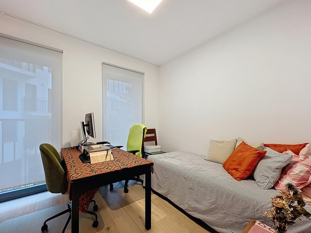 Quartier européen : Bel appartement neuf 2 ch. + terrasse