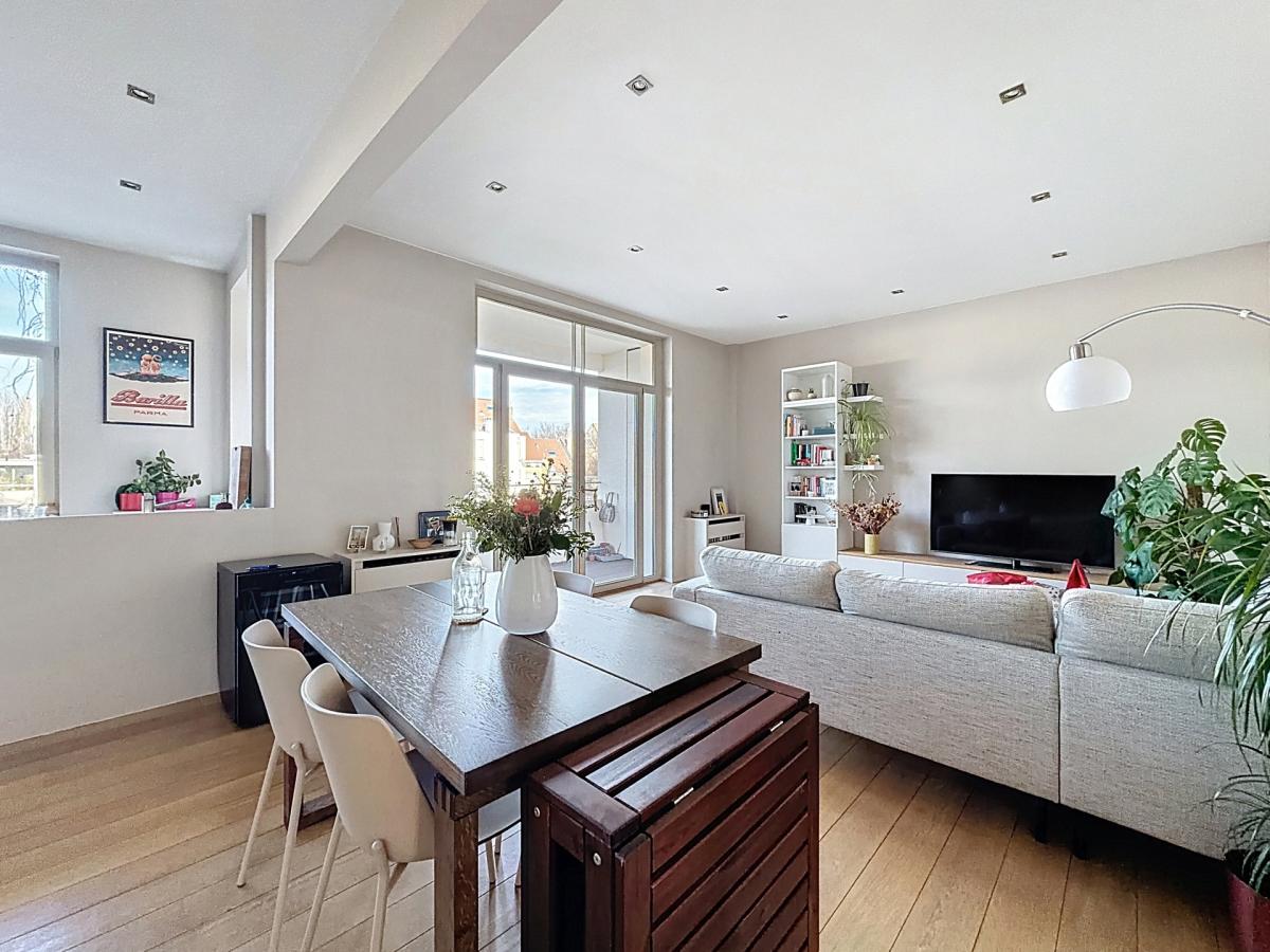 Colyns : Superbe appartement traversant avec terrasse