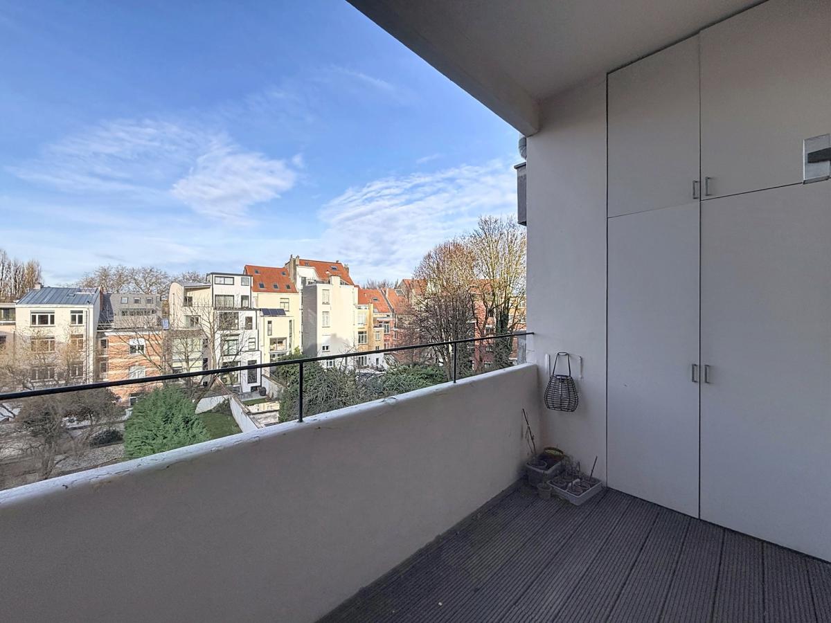 Colyns : Superbe appartement traversant avec terrasse