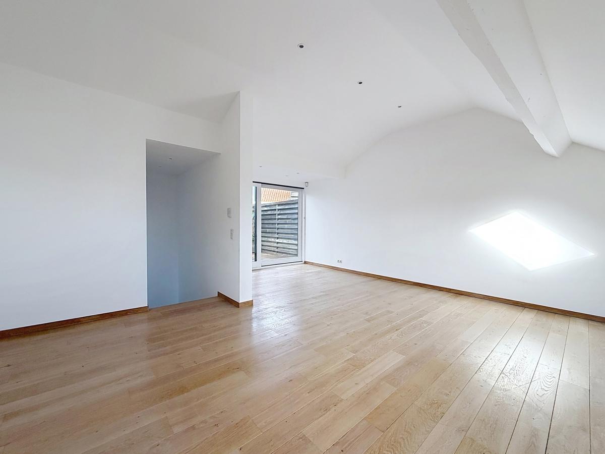 Haut de Saint-Gilles : Superbe duplex penthouse + terrasse