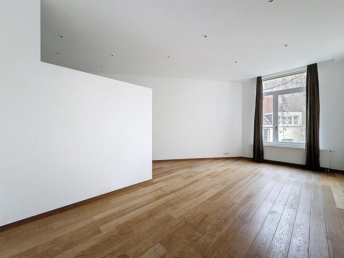 Haut de Saint-Gilles : Superbe duplex penthouse + terrasse