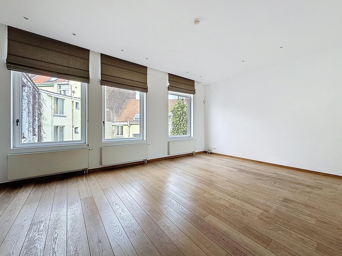 Haut de Saint-Gilles : Superbe duplex penthouse + terrasse