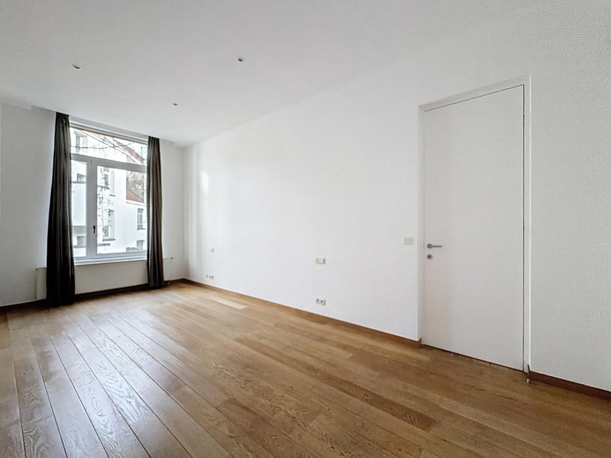 Haut de Saint-Gilles : Superbe duplex penthouse + terrasse