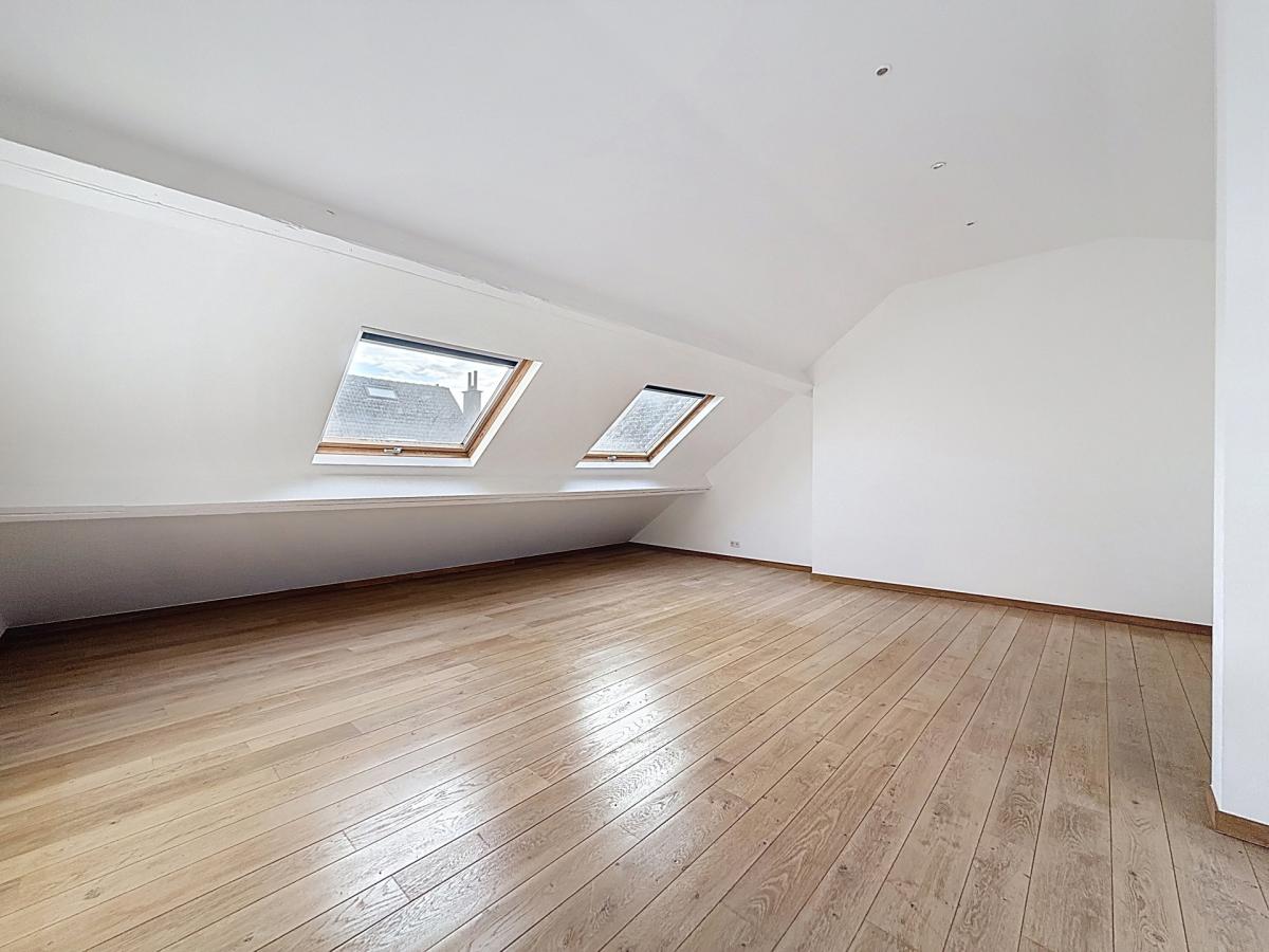 Haut de Saint-Gilles : Superbe duplex penthouse + terrasse