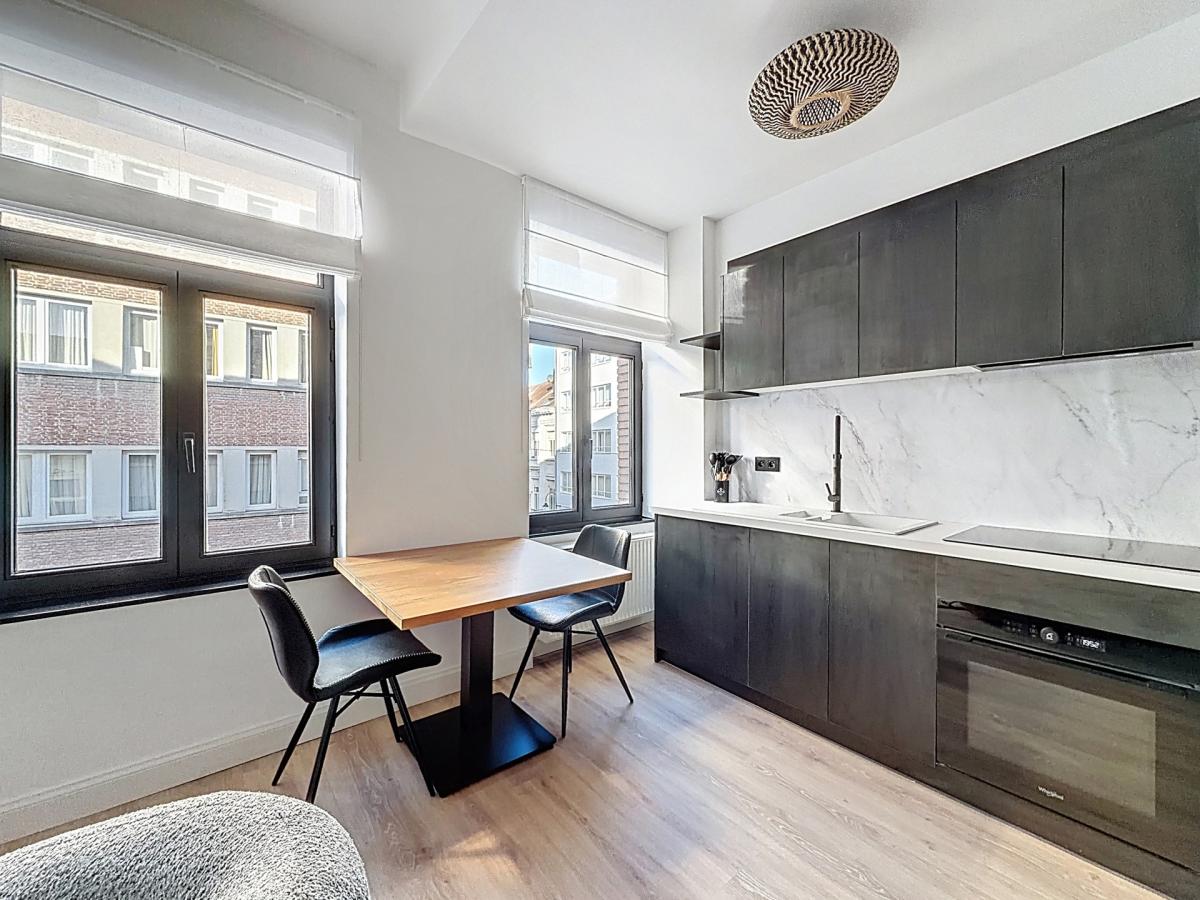 Louise/Flagey : Bel appartement meublé 1 chambre