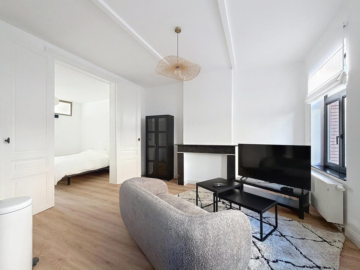 Louise/Flagey : Bel appartement meublé 1 chambre