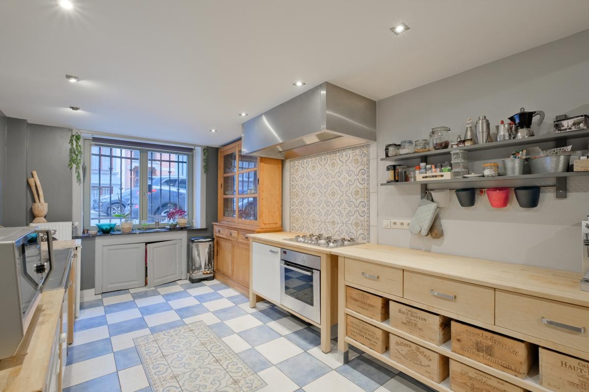 Square Ambiorix - Maison de maître de ± 380 m² bruts