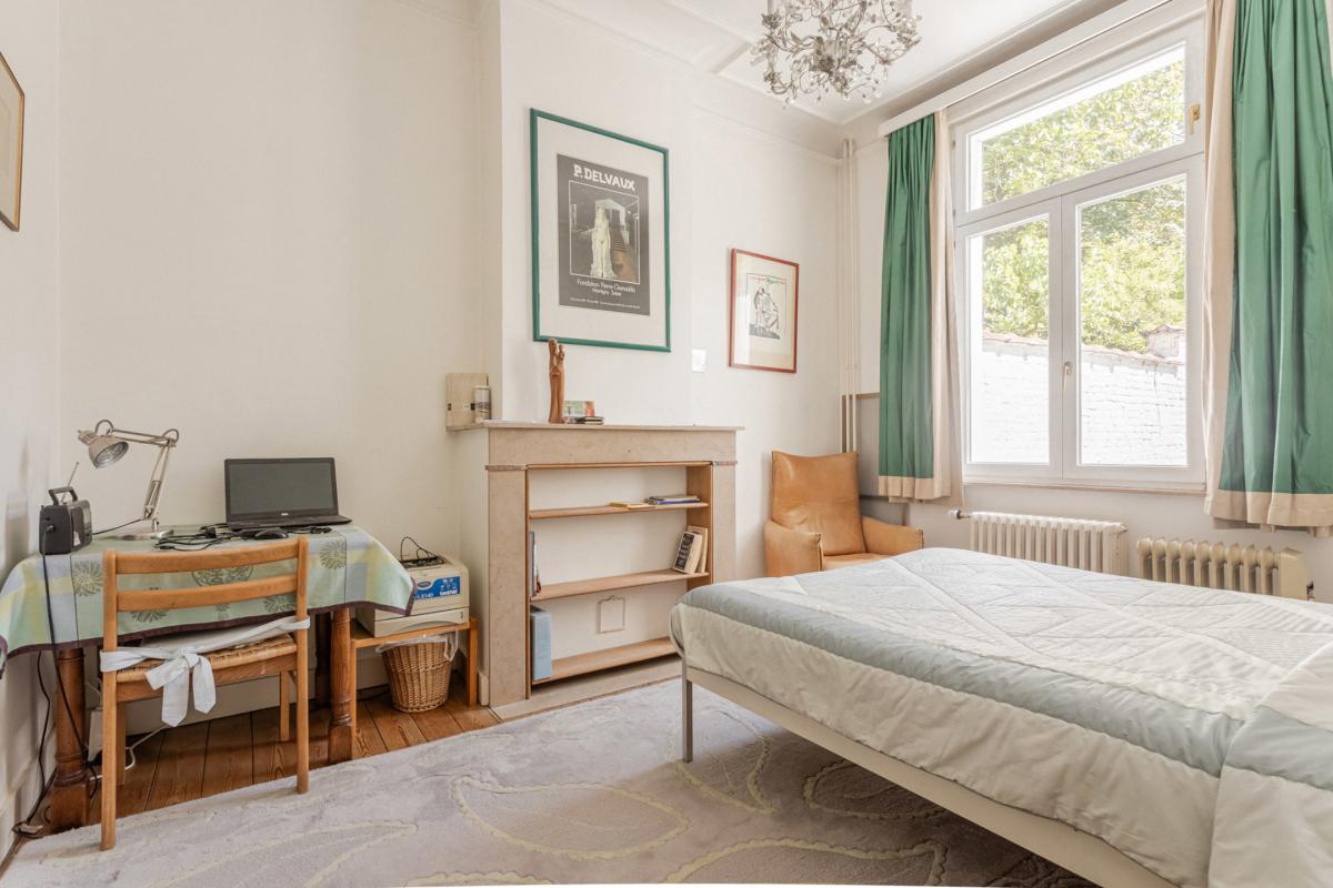 Etangs d'Ixelles: Hôtel de Maître avec 8 chambres et garage