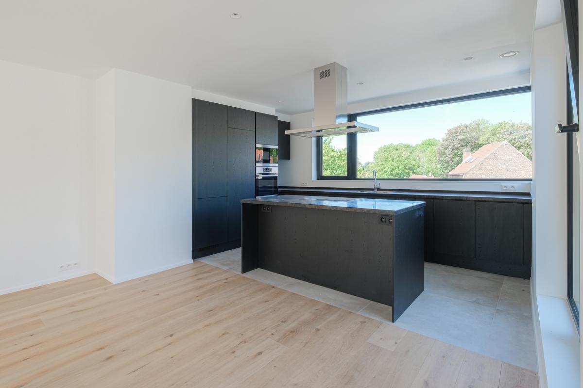 Saint Job/Lycée Français duplex 145m² 3ch + 2 terrasses