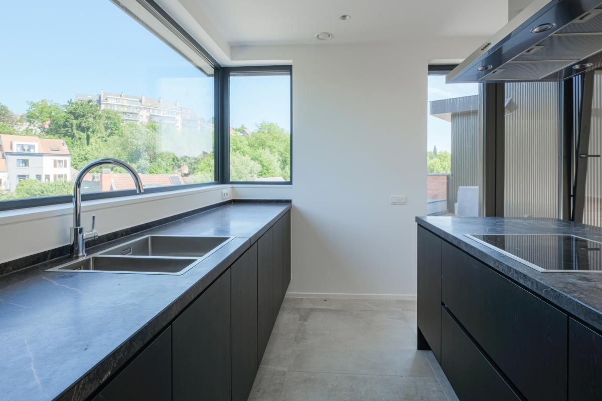 Saint Job/Lycée Français duplex 145m² 3ch + 2 terrasses