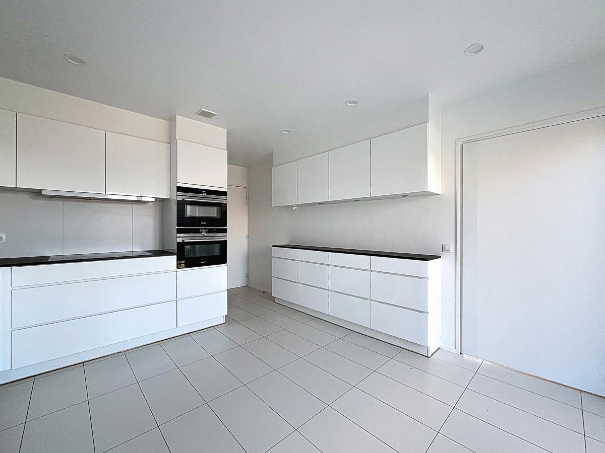 Duden : Bel appartement duplex penthouse 5 chambres