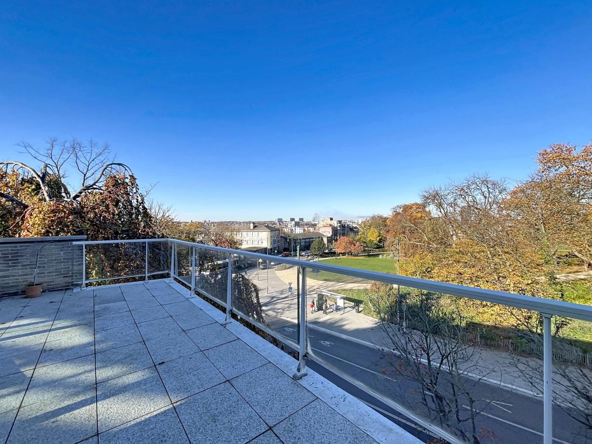 Duden : Bel appartement duplex penthouse 5 chambres