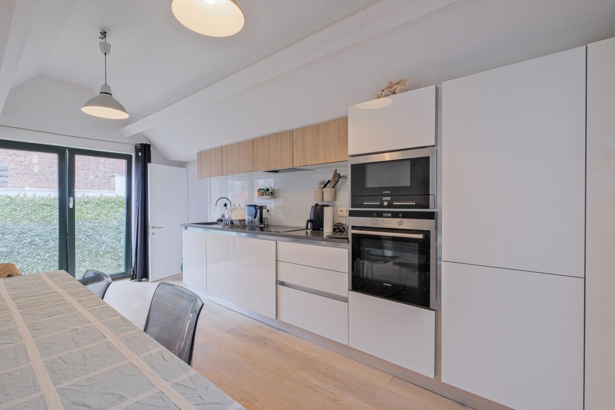 Brugmann, Vanderkindere , immeuble de  5 unités + garage