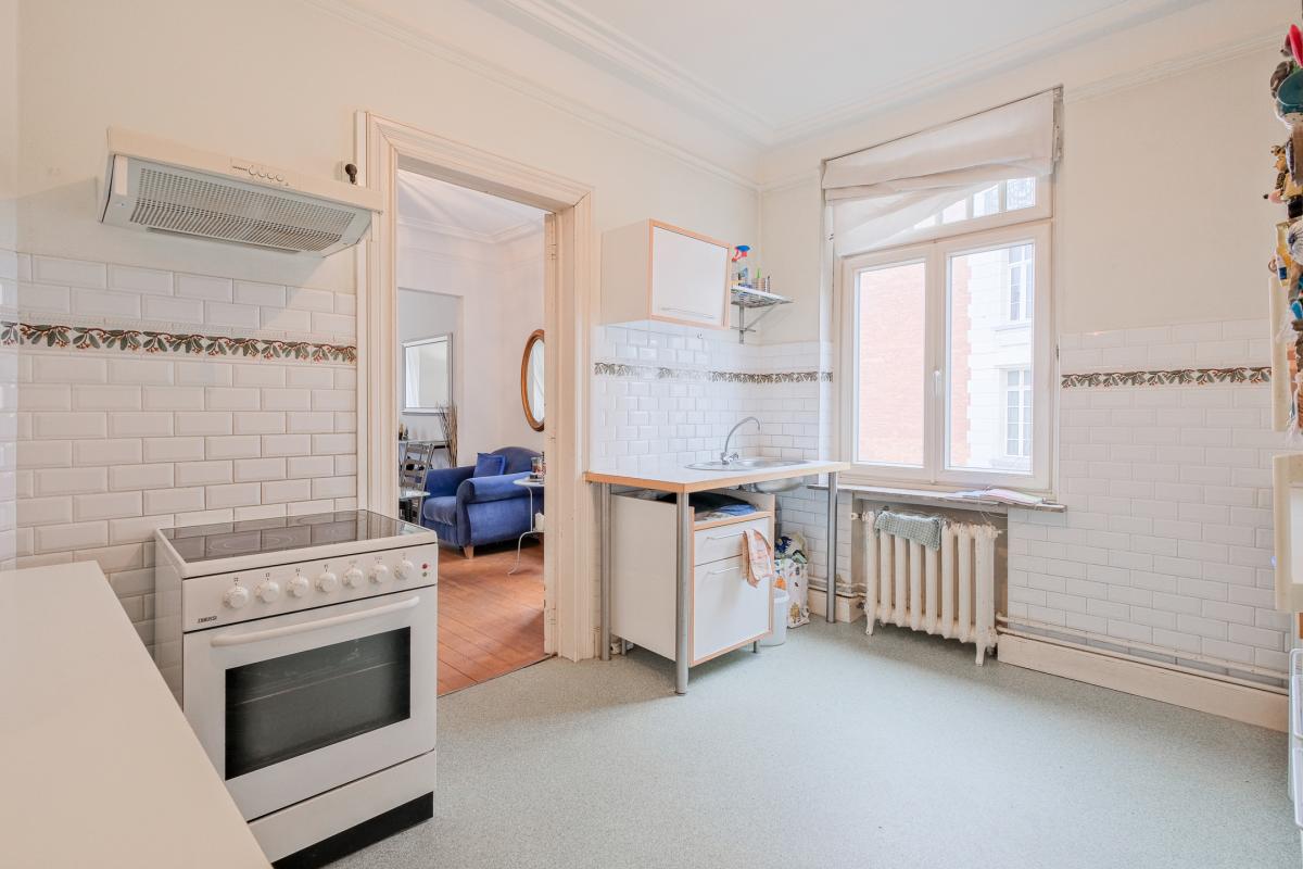 Brugmann, Vanderkindere, appartement 1 ch + bur