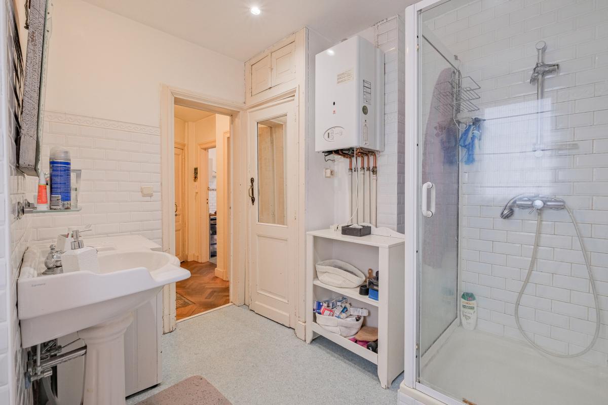 Brugmann, Vanderkindere, appartement 1 ch + bur