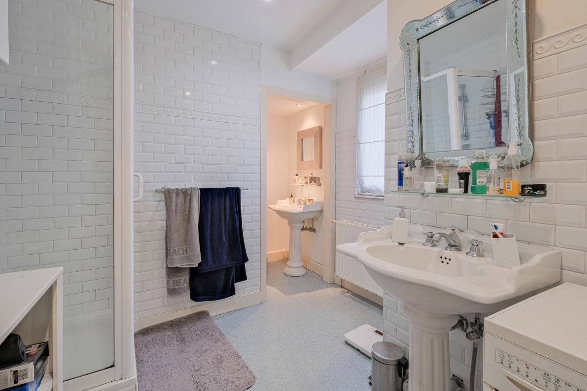 Brugmann, Vanderkindere, appartement 1 ch + bur