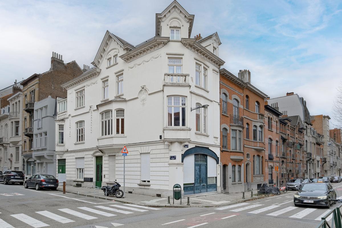 Brugmann, Vanderkindere, appartement 1 ch + bur