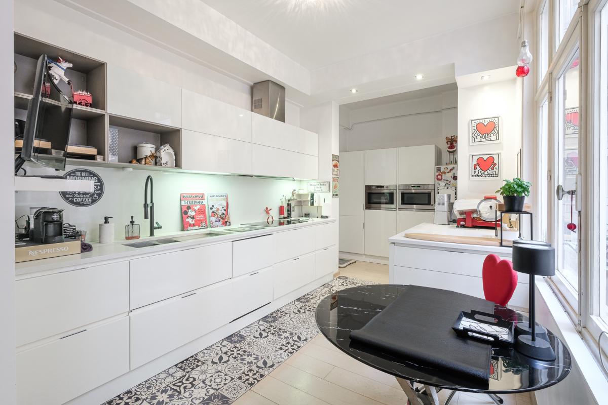 Pl. Stéphanie, superbe appartement 3 chambres + garage