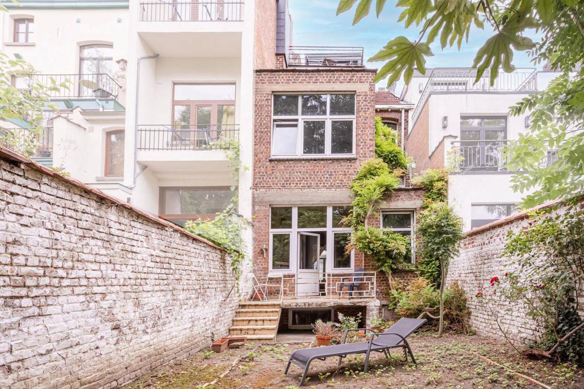 Merjay/Chatelain: maison à rénover 4 chbres - jardin