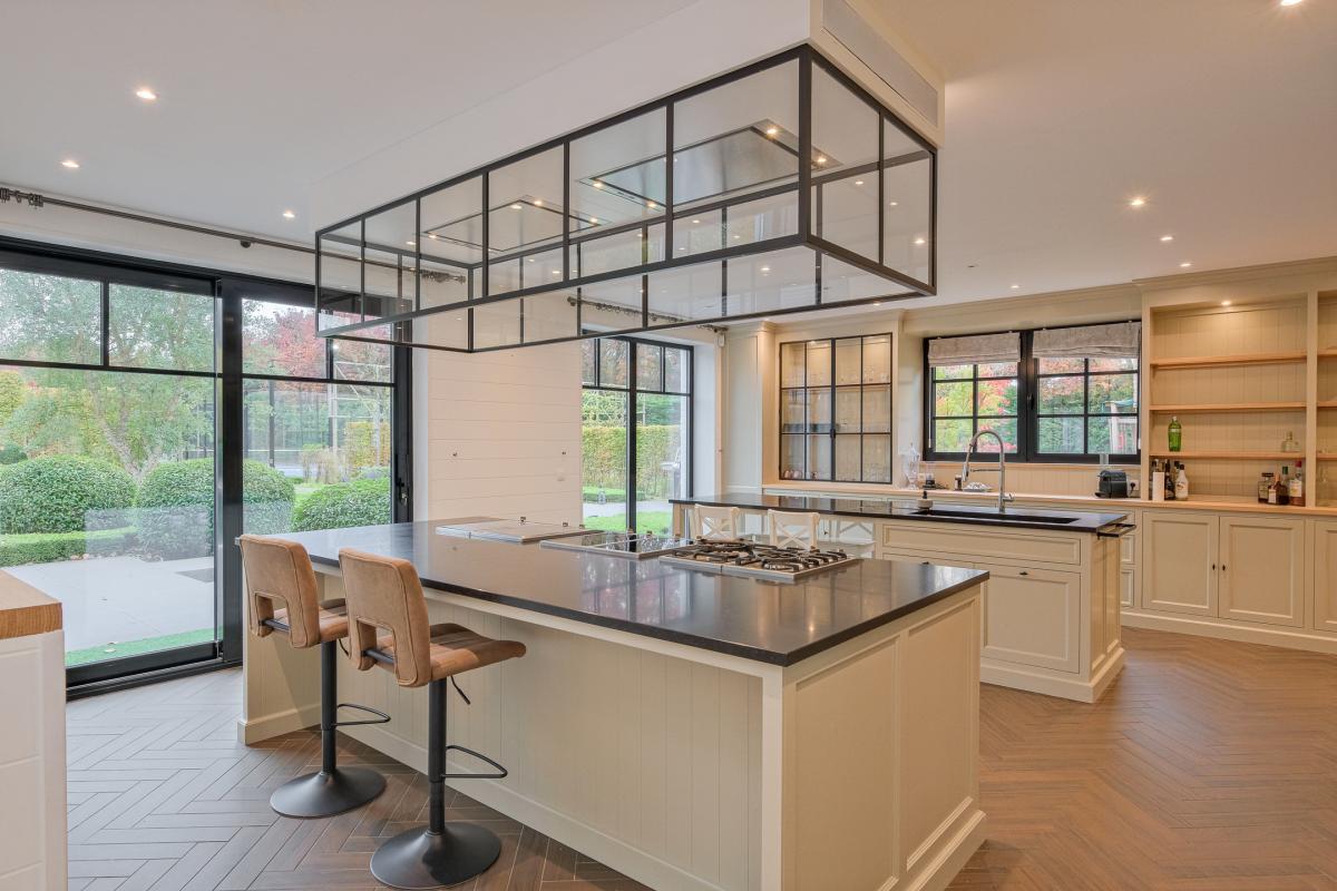 Sept Fontaines, superbe propriété contemporaine avec piscine