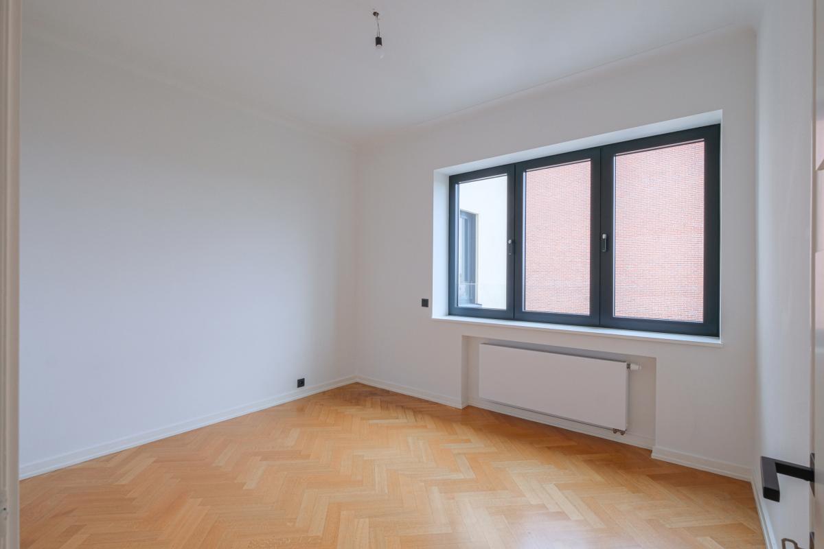 Louise, jardin du Roi, spacieux appartement de 204 m2