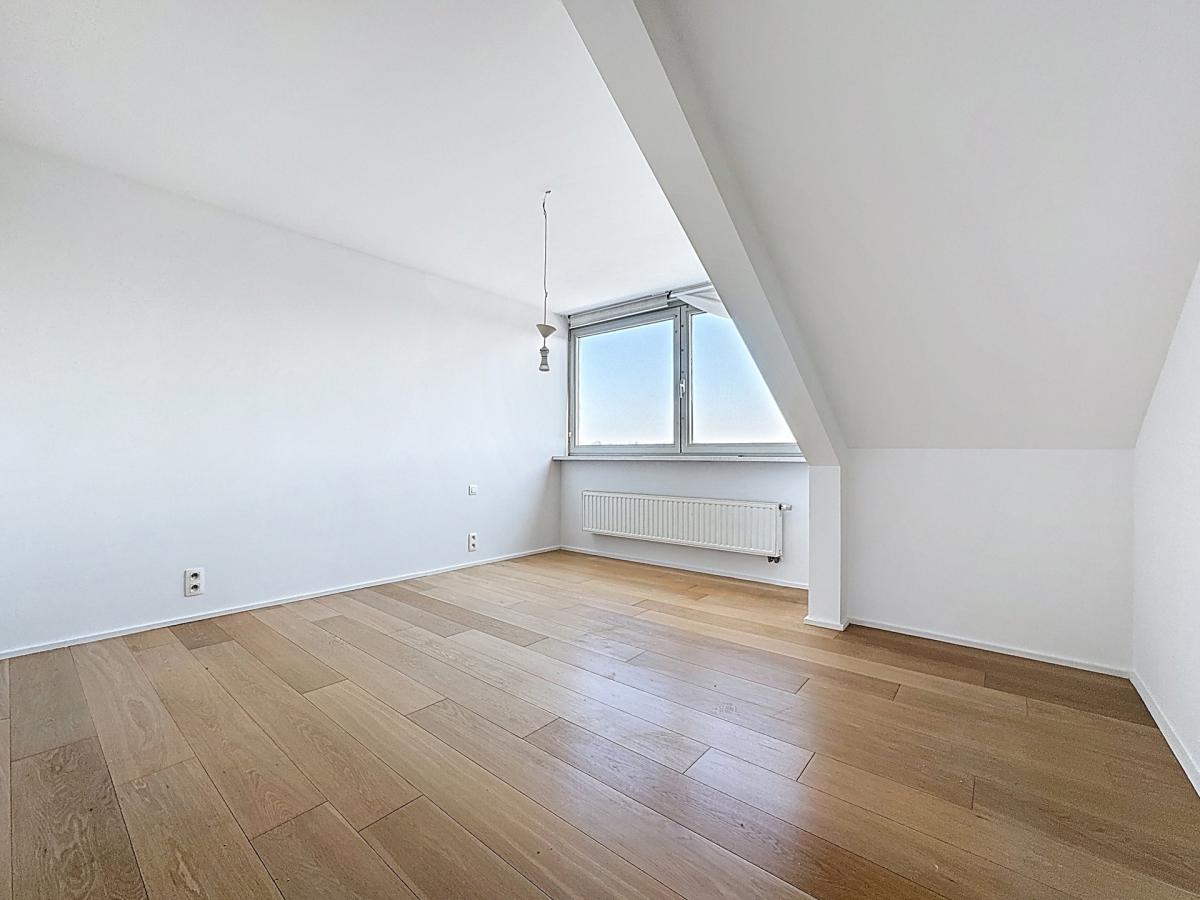 Uccle, Penthouse 2 chambres  avec grande terrasse