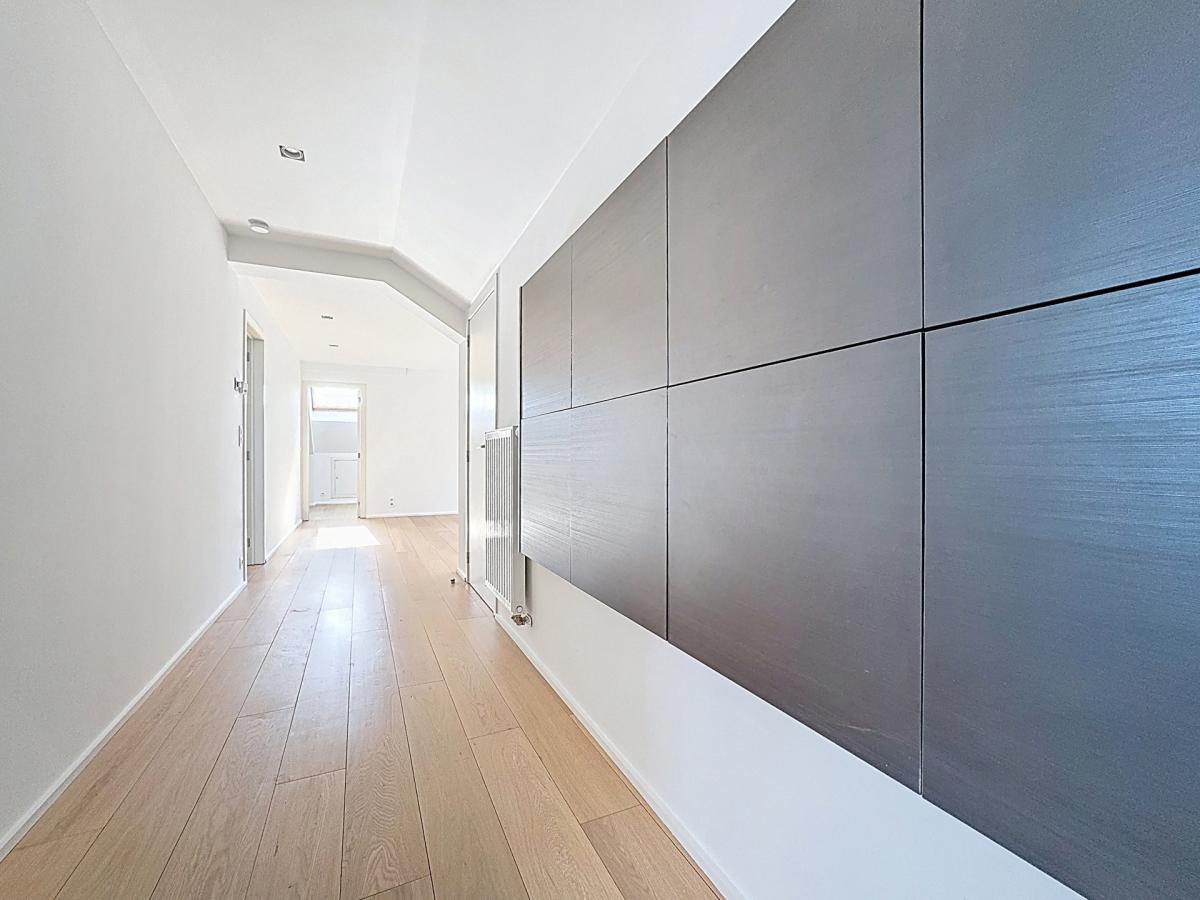 Uccle, Penthouse 2 chambres  avec grande terrasse