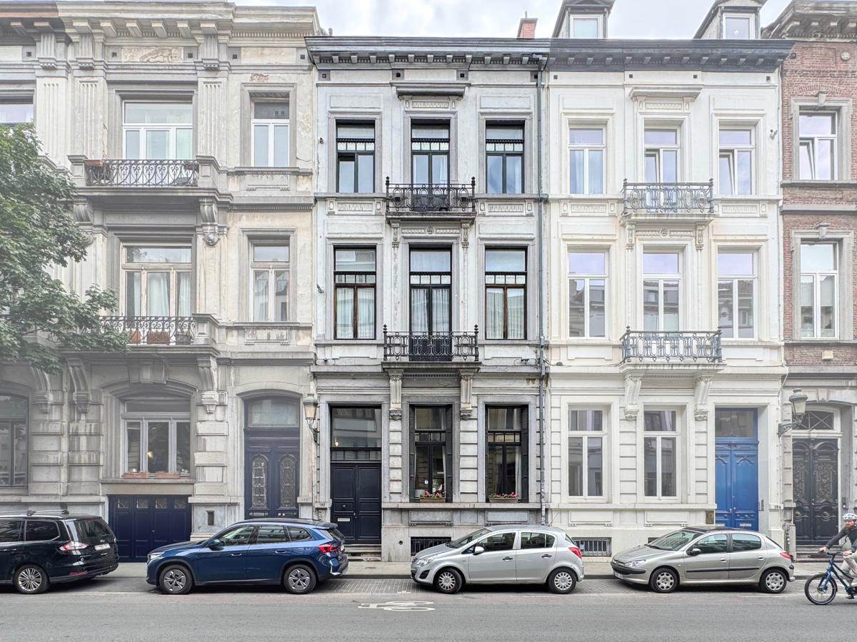 Trône/Quartier EU: Superbe appart 2 ch de 92m², 2 sdb, terr
