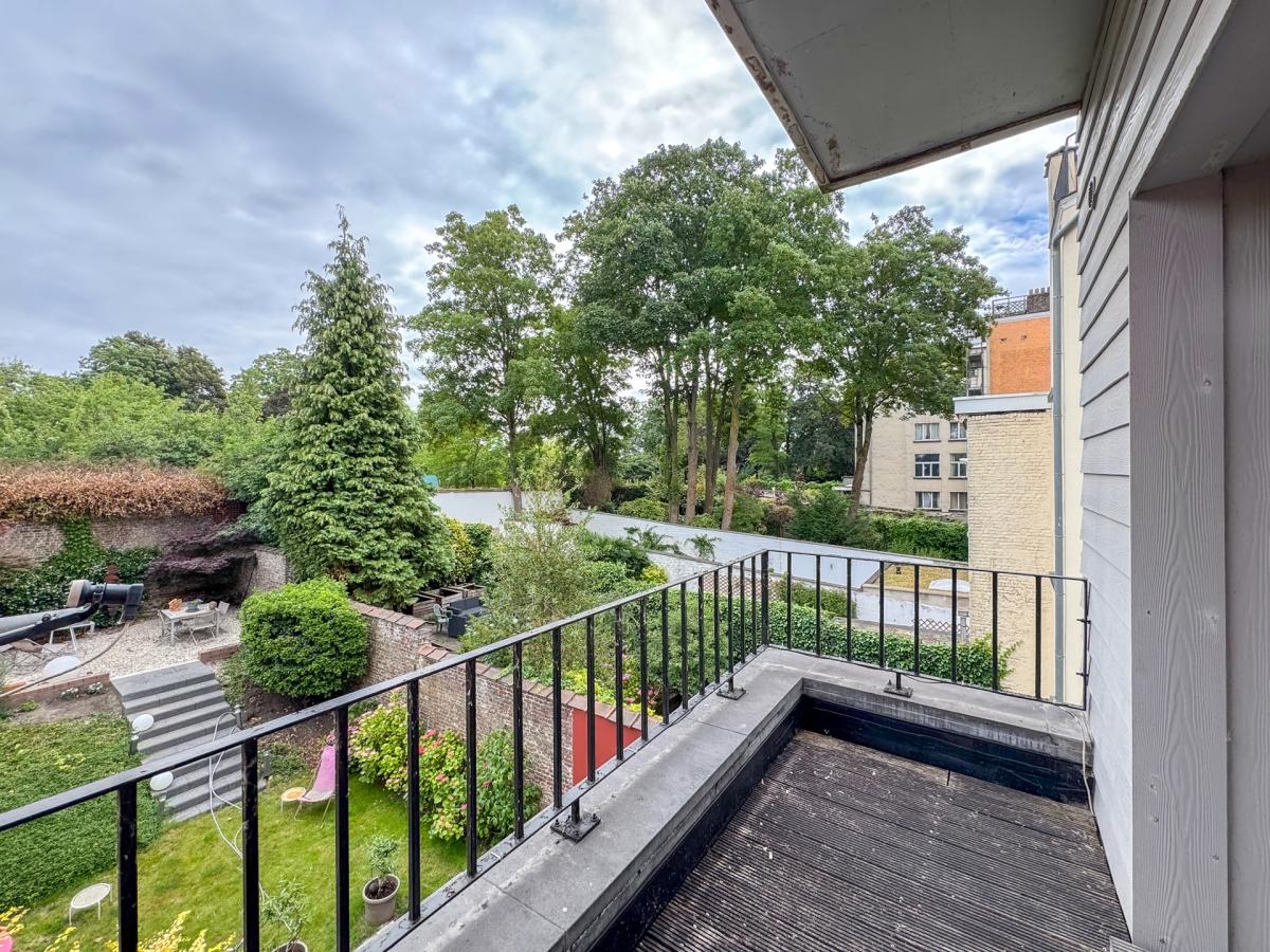 Trône/Quartier EU: Superbe appart 2 ch de 92m², 2 sdb, terr