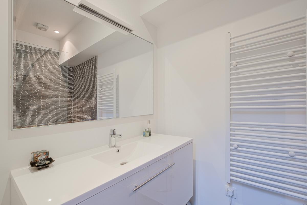 Vanderkindere : Belle arrière maison 4 chambres + jardin