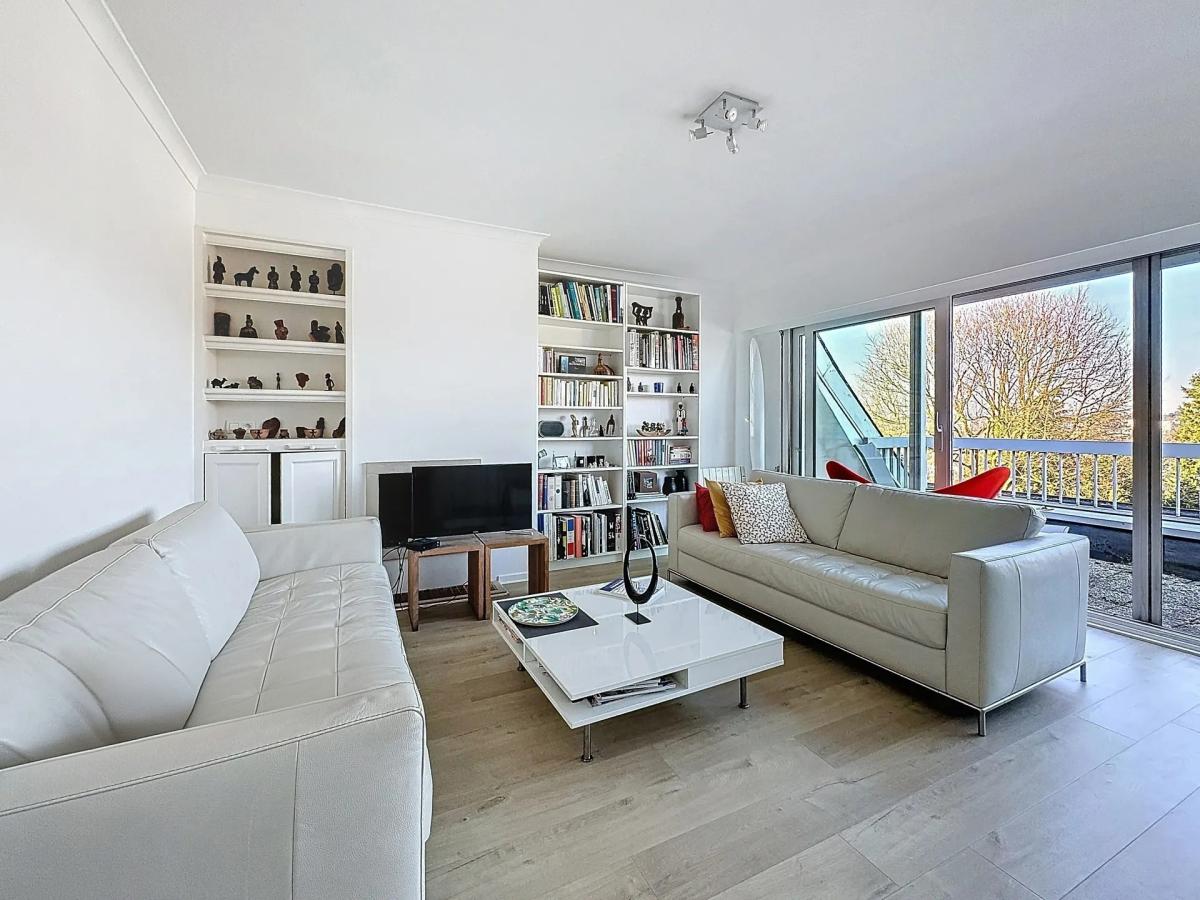 De Fré-Wolvendael, penthouse 85m² 2 ch + 3 terrasses 