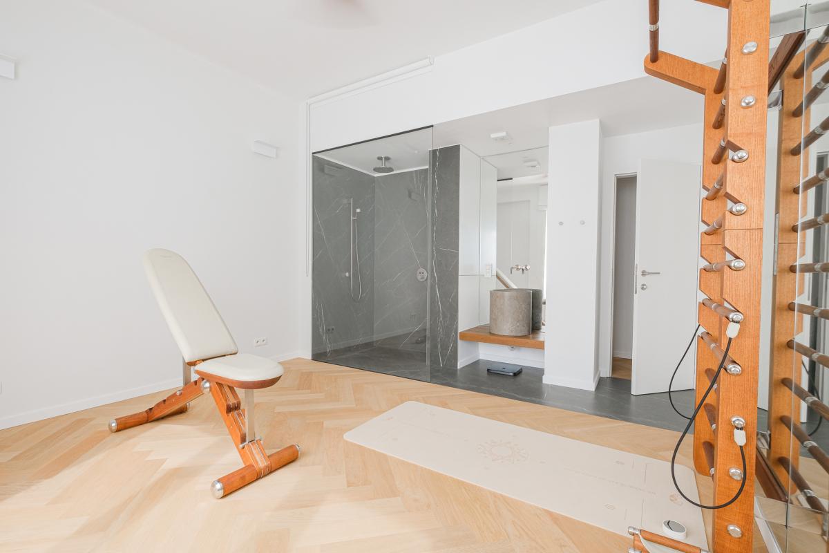 Cambre : Superbe rez de chaussée 185m² 3 ch + jardin 60m²