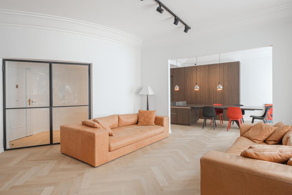 Cambre : Superbe rez de chaussée 185m² 3 ch + jardin 60m²