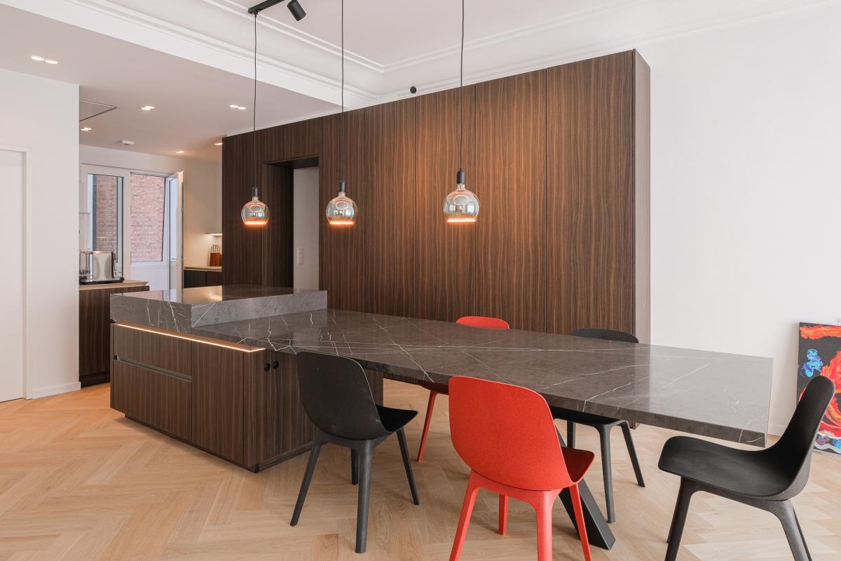 Cambre : Superbe rez de chaussée 185m² 3 ch + jardin 60m²