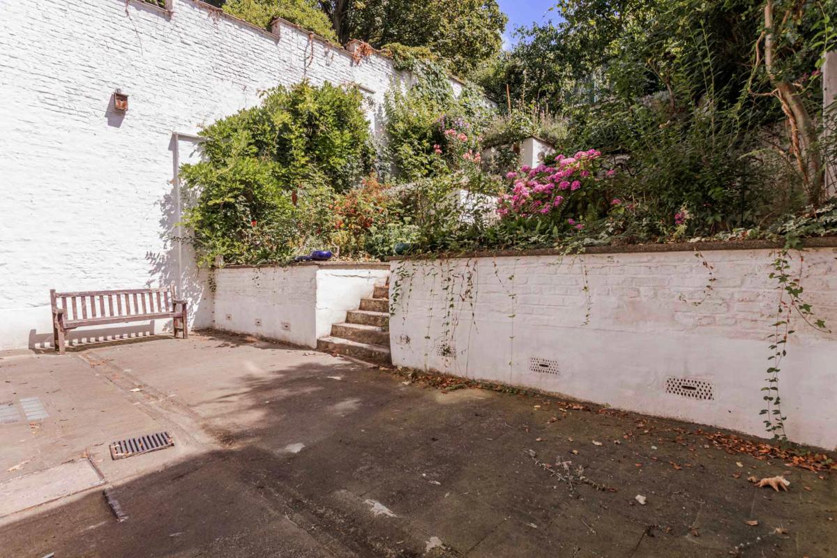 Etangs d'Ixelles: Hôtel de Maître avec 8 chambres et garage