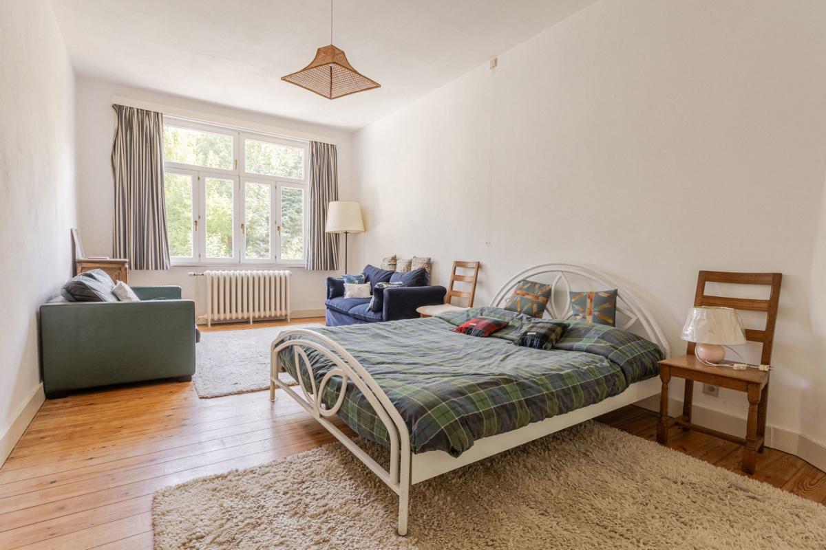 Etangs d'Ixelles: Hôtel de Maître avec 8 chambres et garage