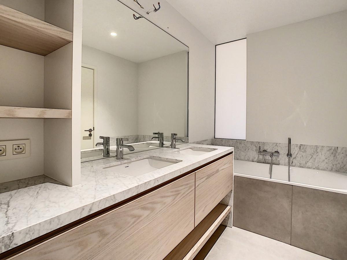 Hamoir H14 : Appartement 1 chambre + bureau + terrasse