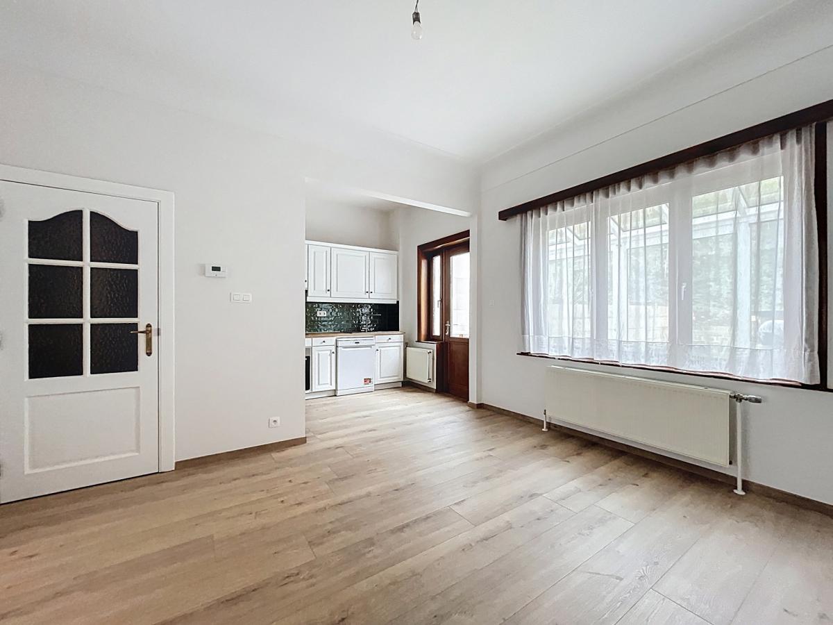 STALLE : Belle maison 3 chambres + jardin !