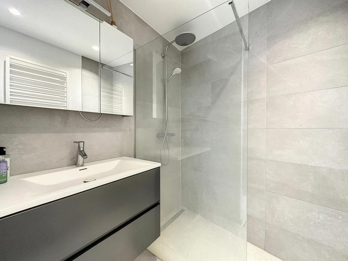 Bailli/Châtelain : Superbe flat meublé remis à neuf