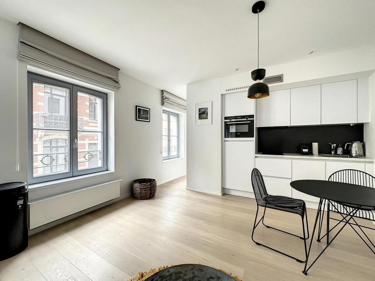 Bailli/Châtelain : Superbe flat meublé remis à neuf