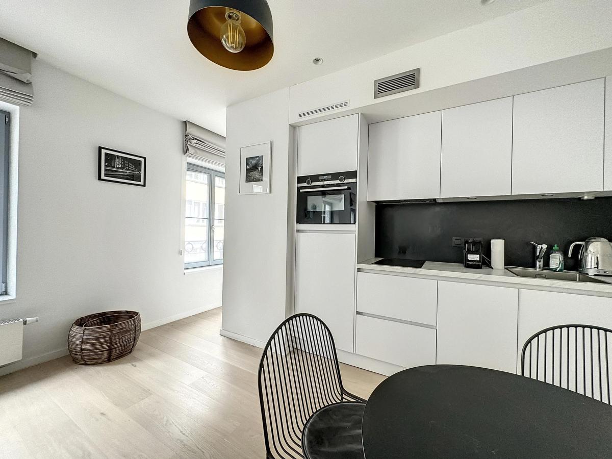 Bailli/Châtelain : Superbe flat meublé remis à neuf