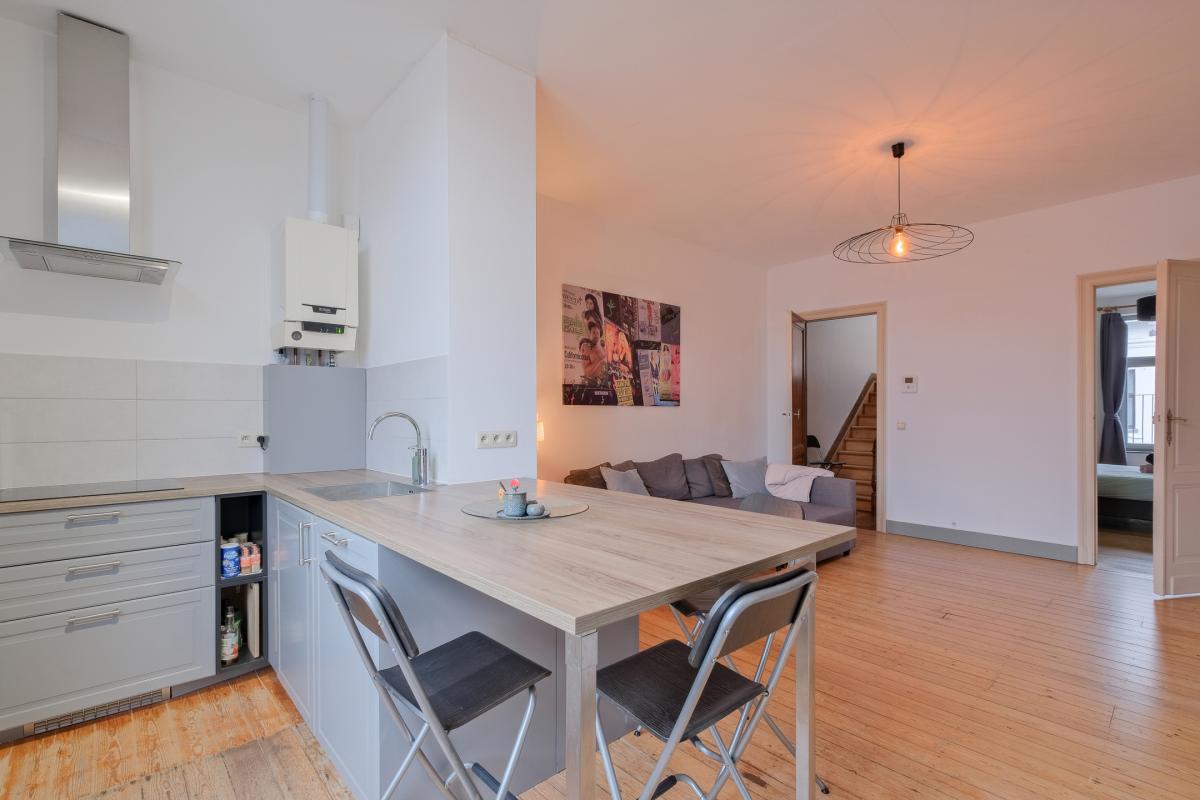 Quartier EU - Immeuble de 3 appartements à régulariser. 