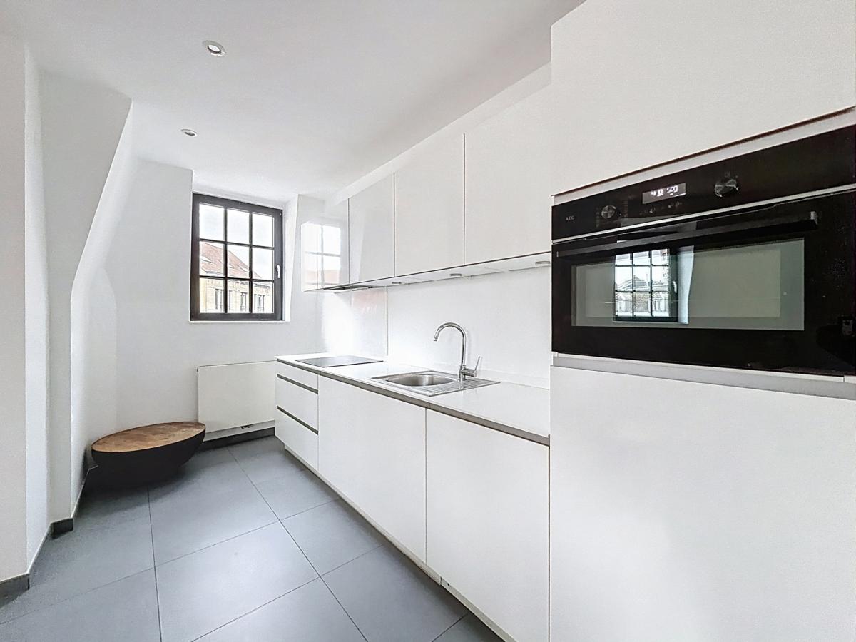 Sablon : Bel appartement 1 chambre remis à neuf