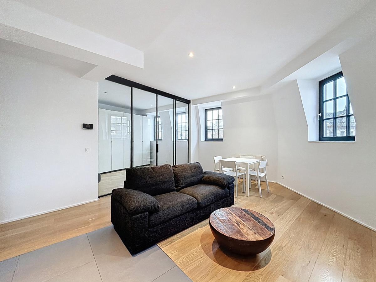 Sablon : Bel appartement 1 chambre remis à neuf