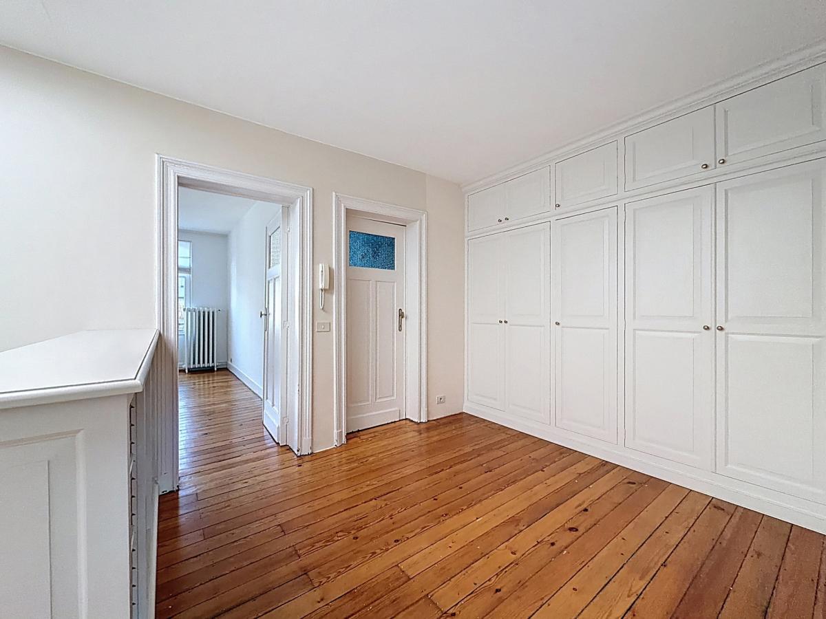 Place Brugmann : Somptueuse maison de Maître rénovée en 2022