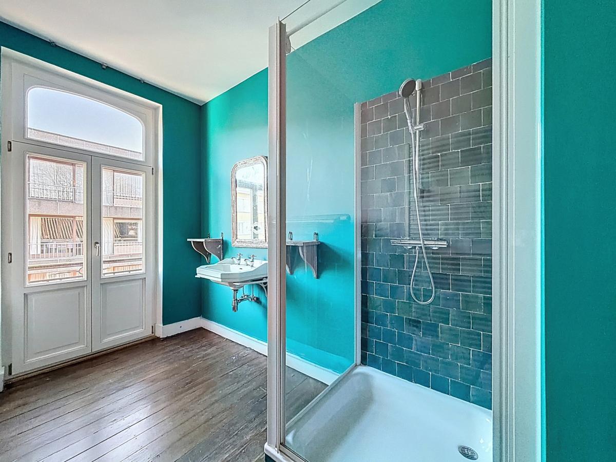 Place Brugmann : Somptueuse maison de Maître rénovée en 2022